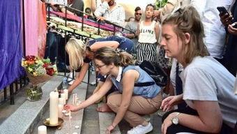 警察抓捕吃瓜女孩