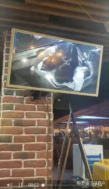 天津吃瓜情侣事件,一场网络热议背后的情感纠葛