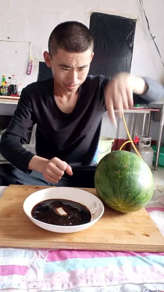 吃瓜沾酱油,揭秘美食背后的趣味故事